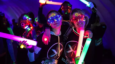 Convierte tu paquete a Neon Party